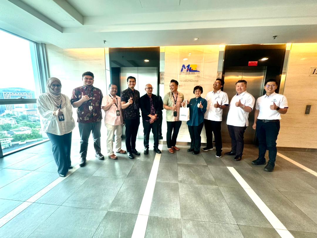 LAWATAN UMPSA KE ECRL SDN BHD DAN MALAYSIA RAIL LINK SDN BHD