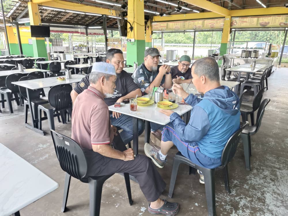 PERBINCANGAN BERSAMA TOK EMPAT BAGI CADANGAN PROJEK SEJATI MADANI @ KPT BAGI PARLIMEN PAYA BESAR