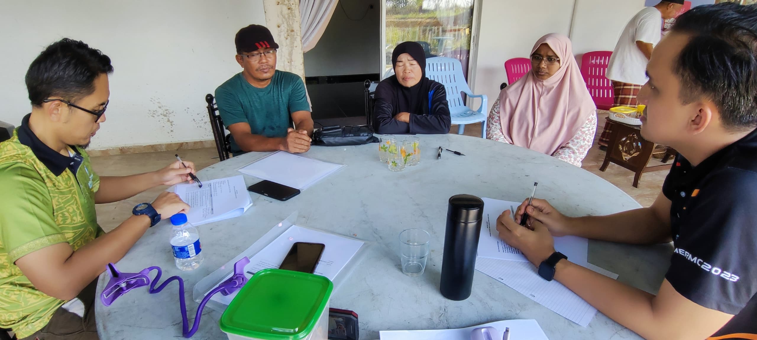 PEMANTAUAN DAN PENGUMPULAN DATA KAJIAN IMPAK PROJEK IOT BASED SMART FARMING SYSTEM